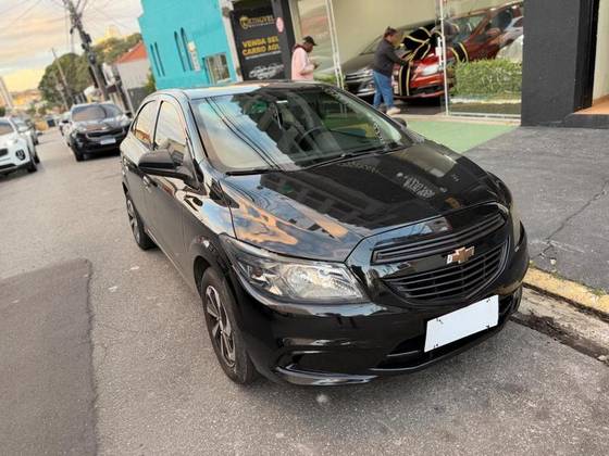 CHEVROLET ONIX 1.0 MPFI JOY 8V FLEX 4P MANUAL CHEVROLET ONIX 1.0 MPFI JOY 8V FLEX 4P MANUAL